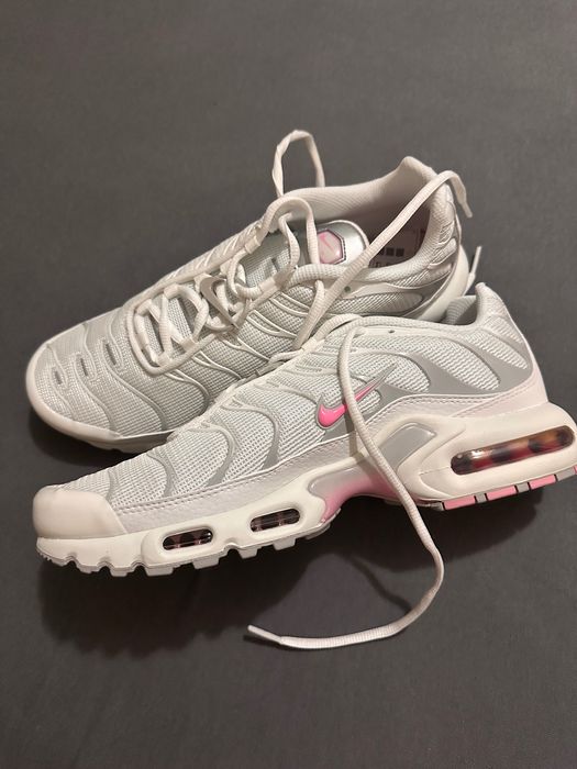 Дамски маратонки                               Nike air max TN-43номер