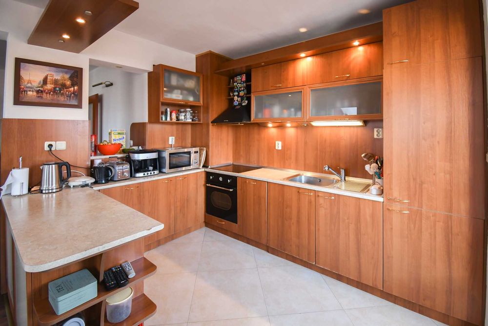 Тристаен апартамент в Хаджи Димитър