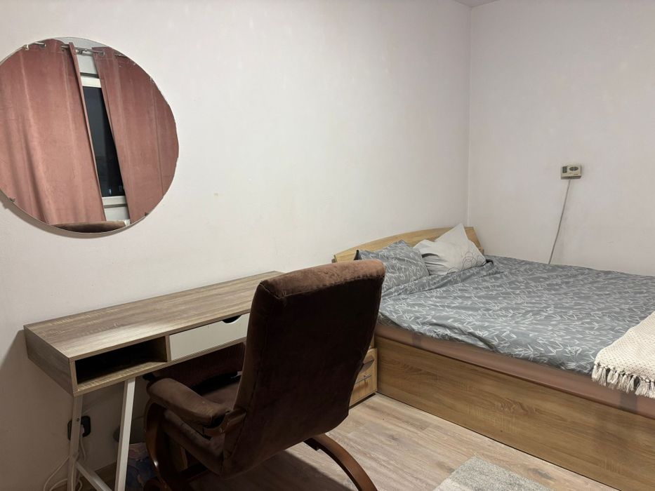 Apartament 3 camere Rovine-Dezrobirii