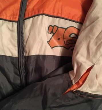 Яке ветровка 164 см