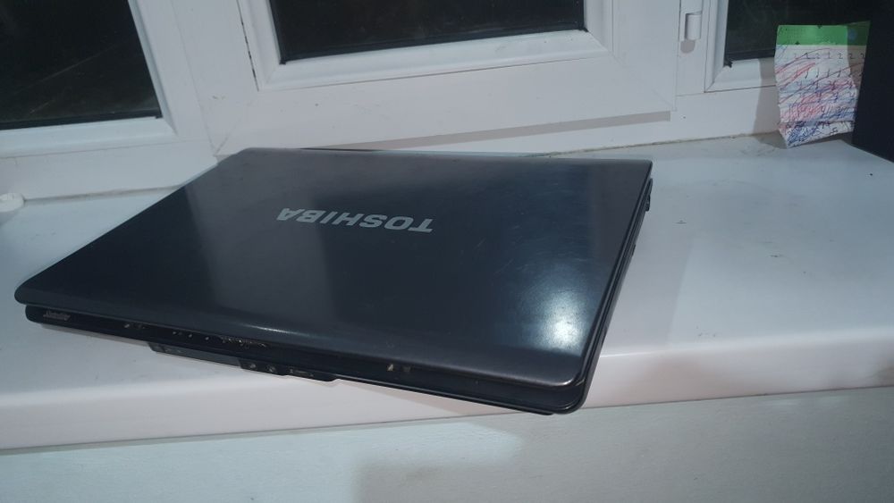 Toshiba noudbuk sotiladi