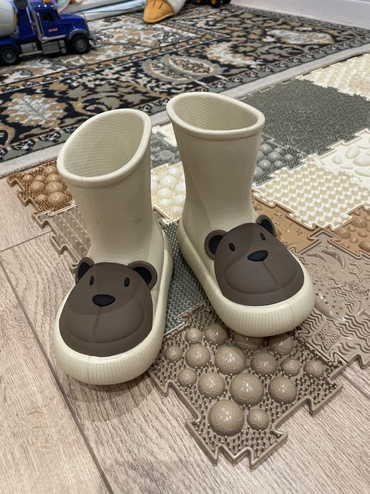 Резиновые сапожки