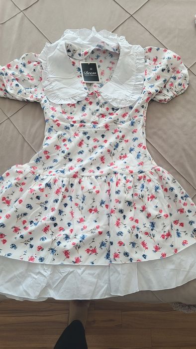 Женская одежда. Платье