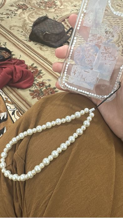 Брелок на телефон