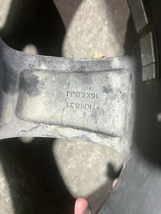Продам титановый диск R16 1 шт