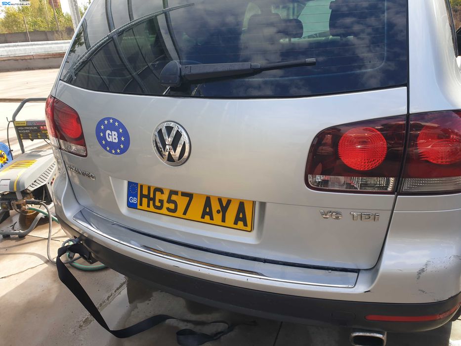 Haion Hayon Capota Portbagaj Dezechipat FARA Luneta Volkswagen Touareg 7L 2002 - 2010 Culoare LA7W [K8271]