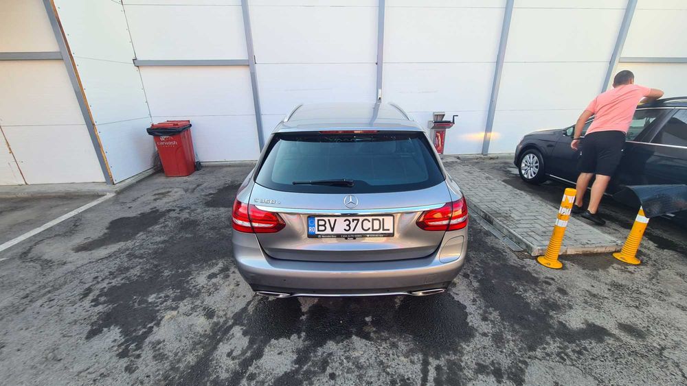 Mercedes-Benz C350 e