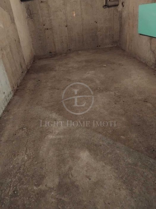 Продава се Гараж / Паркомясто в Пловдив, Кършияка - 20 кв.м за 1020 €/кв.м - Снимка #2