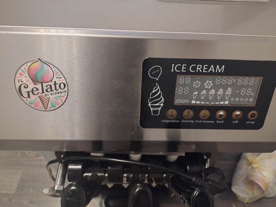 Mașina de înghețată gelato