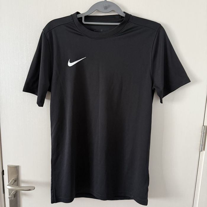 Tricou sport Nike marimea M