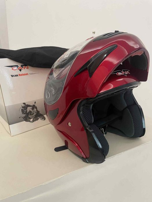 Каска модулна чисто нова