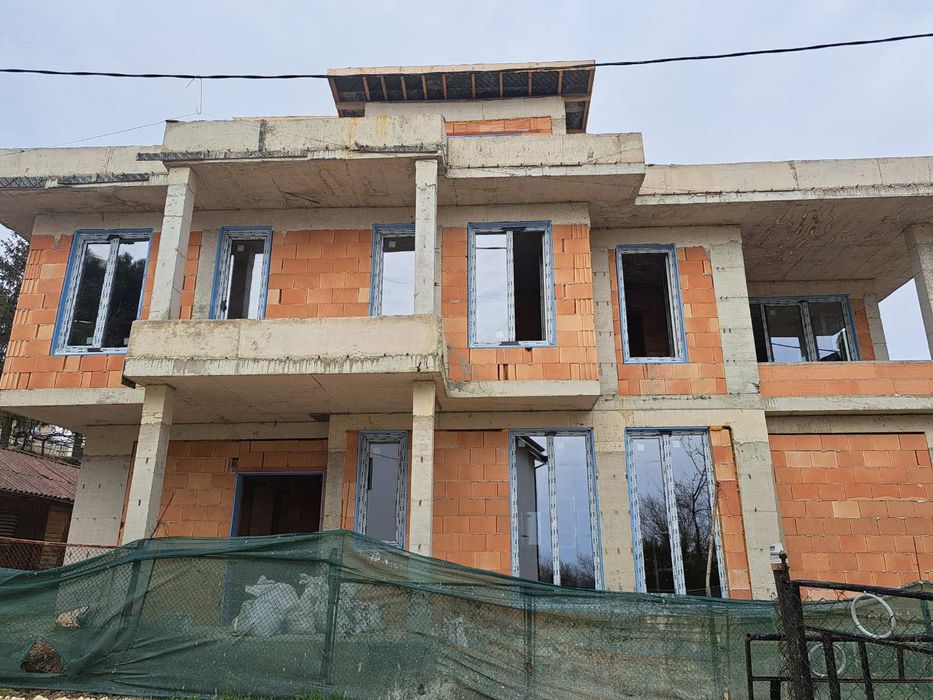 Продава се Къща в Варна, Младост 2 - 270 кв.м за 1204 €/кв.м - Снимка #15