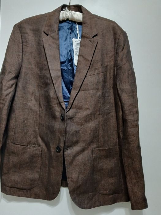 Ново марково сако Л