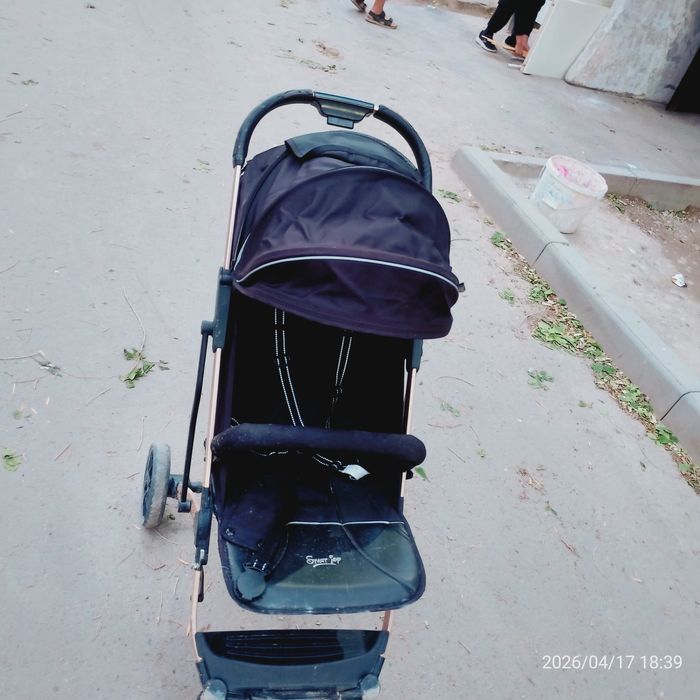 в хорошем состоянии коляска