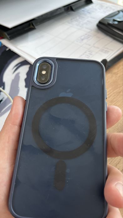 Продайм легендарный айфон 10