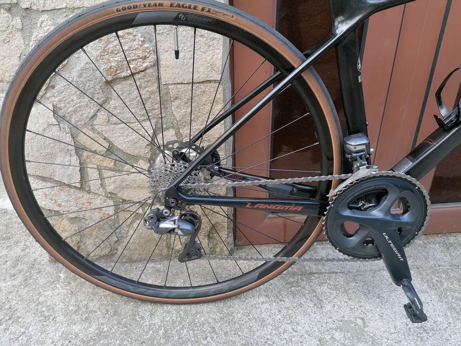 GIANT - Liv Carbon 7,8 кг. Shimano Ultegra Di2
