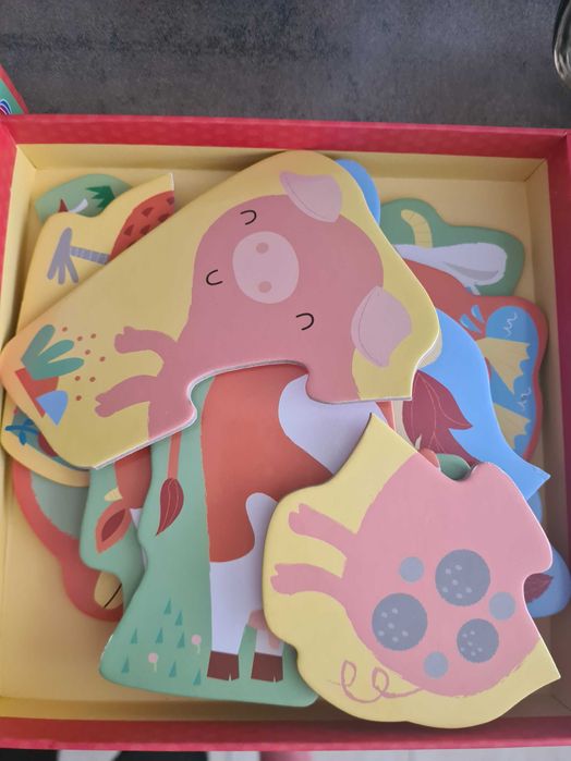 Set jucarii copii mici puzzle Usborne carte activitati si tractor