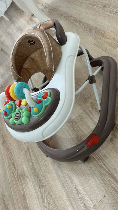 Продаю ходунок детский