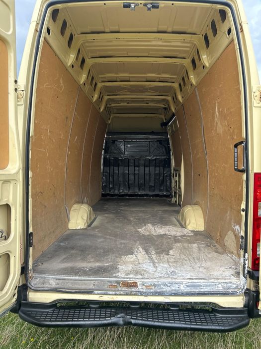 Vând iveco daily 35S13