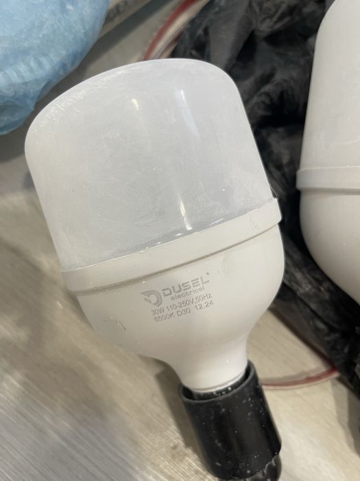 Продаётся лампочки 60w 30w