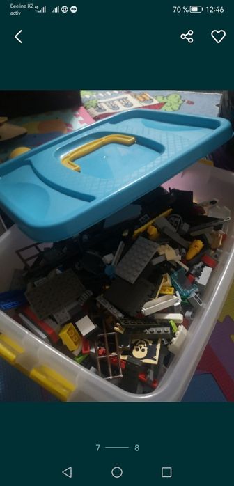 Продам много лего и домик