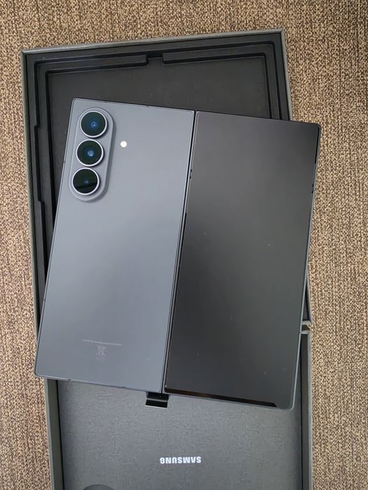 Samsung Fold 8 Ultra 512GB