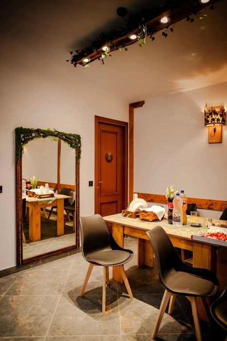 Cabana rustica de vis 400 Lei toată cabana