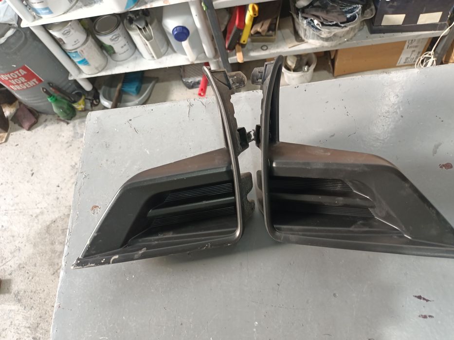 Заглушки на туманки Прадо 150