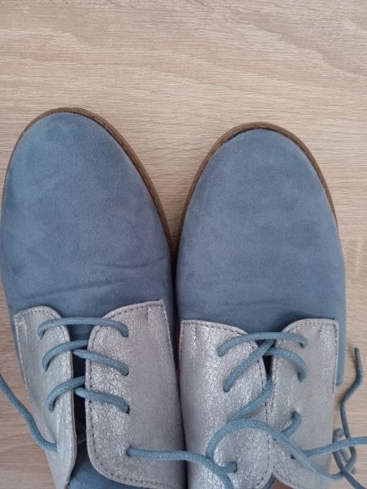 Обувки           .