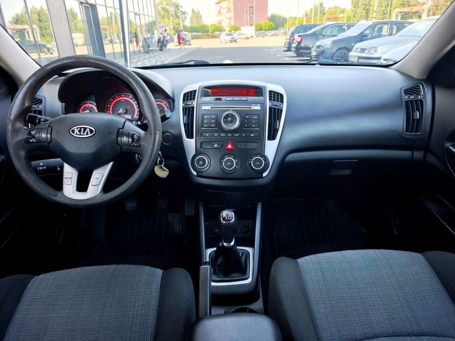Kia Ceed 1.6 diesel 2012