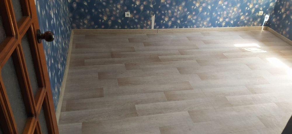 Настила линолеума!!!