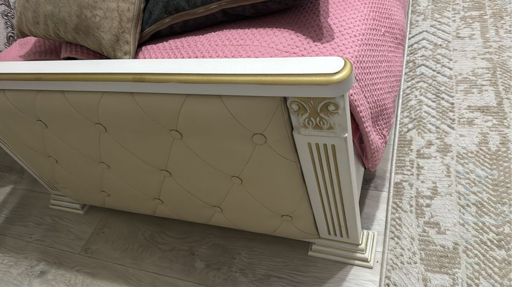 Продам Кровать почти новые