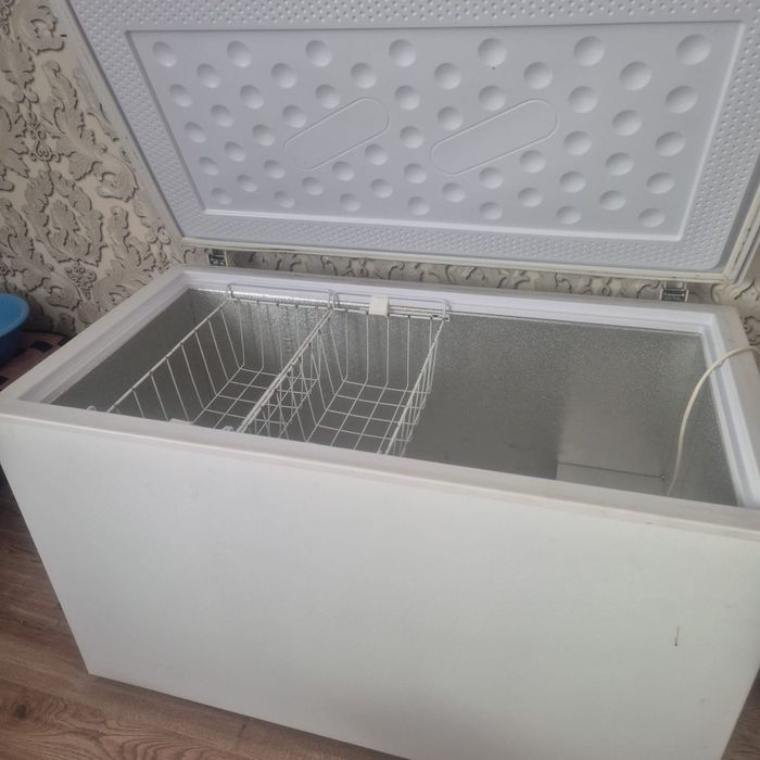 Морозильник почти даром