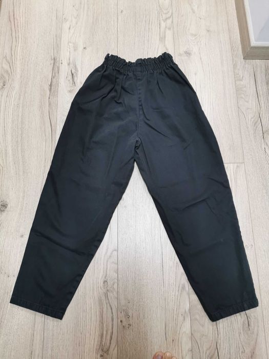 Pantaloni conici, mărime 146 și 152, marca Girls Destination