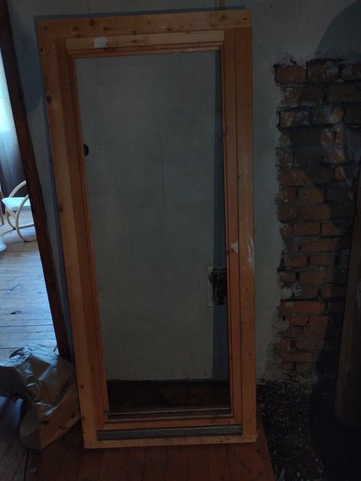 Продавам нова дървена дограма