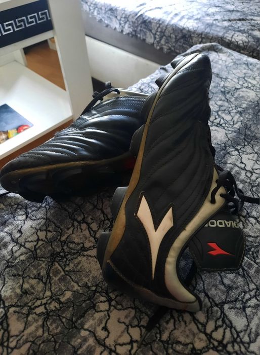 Бутонки за футбол