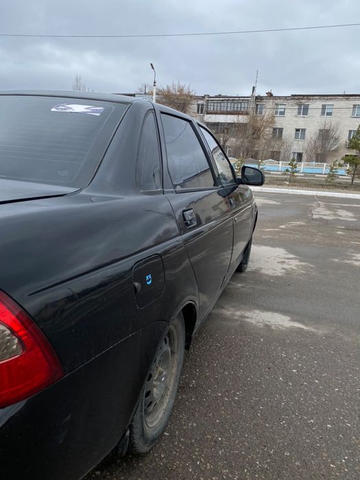 Приора  двс . Негодный.
