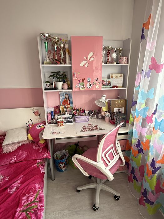 Dormitor fete cu birou