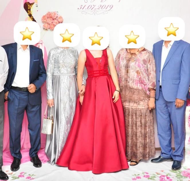 Шикарное вечернее атласное платье