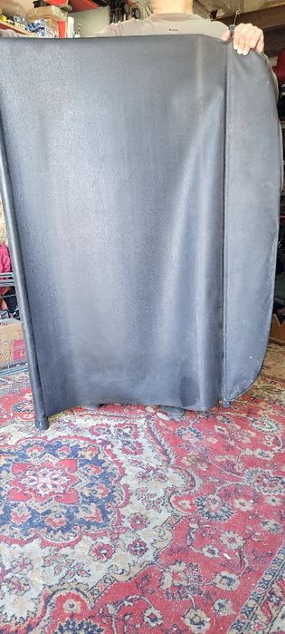 Шторка на багажник универсал