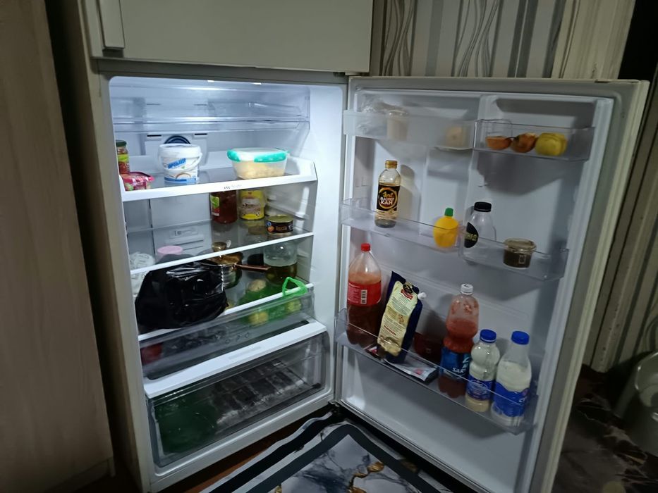 Продам холодильник