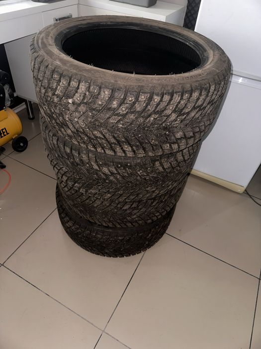 Шипованые  шины 245/45 r19