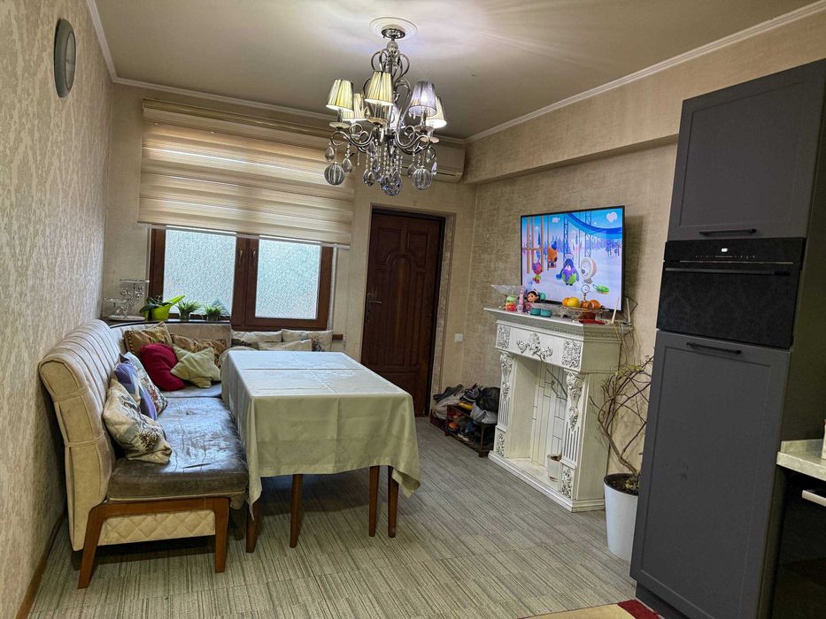 Продаётся 4комнатная квартира спецплан на Лабзаке.