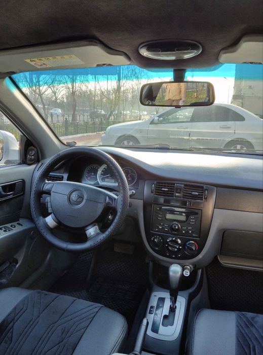 Продается jentra avtomat 2015