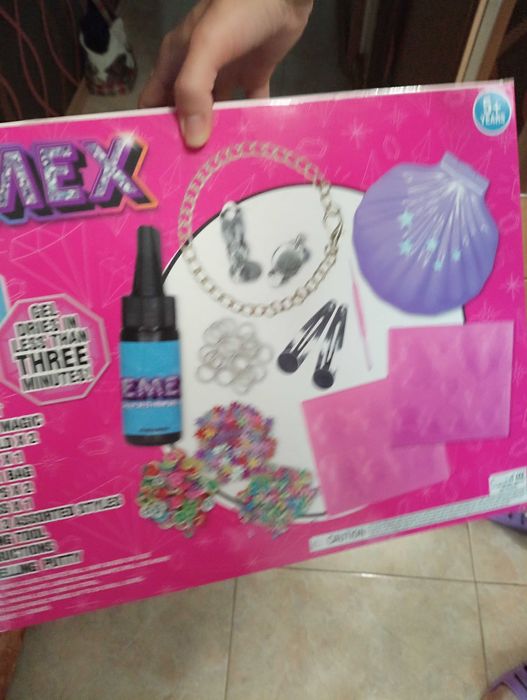 Тоалетка, Ходещо и мяукащо коте, Комплект бижута Gemex