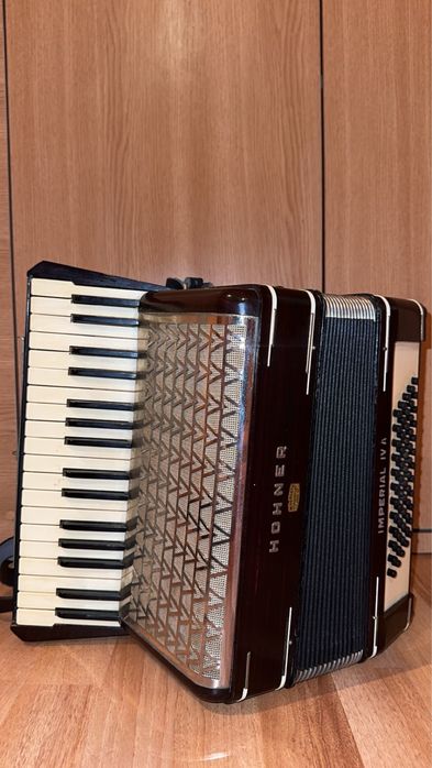 Acordeon Hohner Imperial IV A