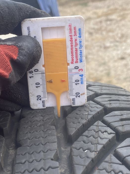 215/60/17 Семперит Зимна Един Брой