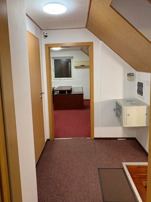 Închiriez 40 mp -  spațiu birouri în Brașov