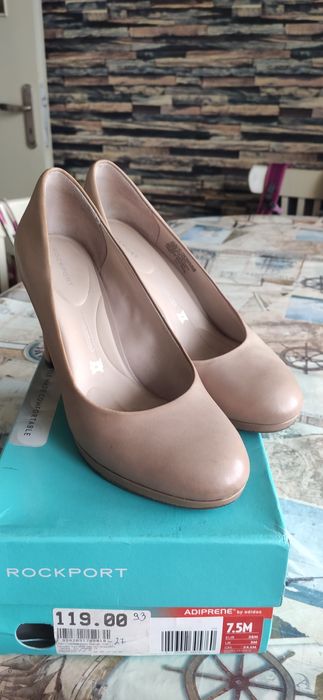 Дамски обувки Adidas ест.кожа, телесен цвят