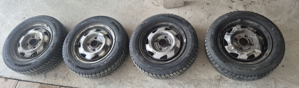 Vând Urgent!!! Anvelope de iarnă  Polaris 5 155/70 R13 T